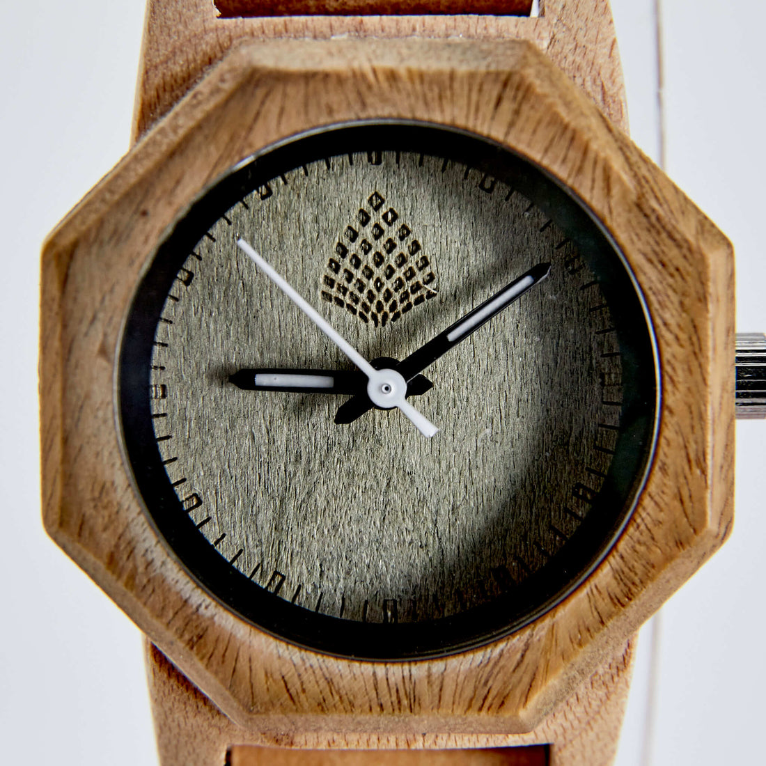 Wood Watch face - The Sustainable Watch Company
